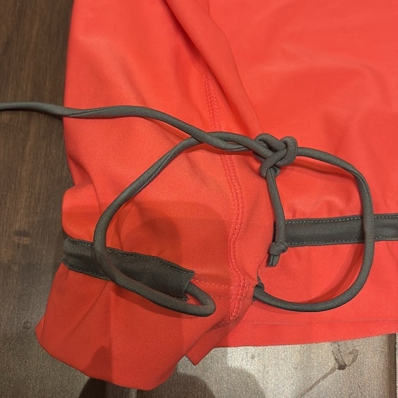 Athletic Works Women's Tank- adjustable at waist- size medium, colour- corral - Picture 4 of 6